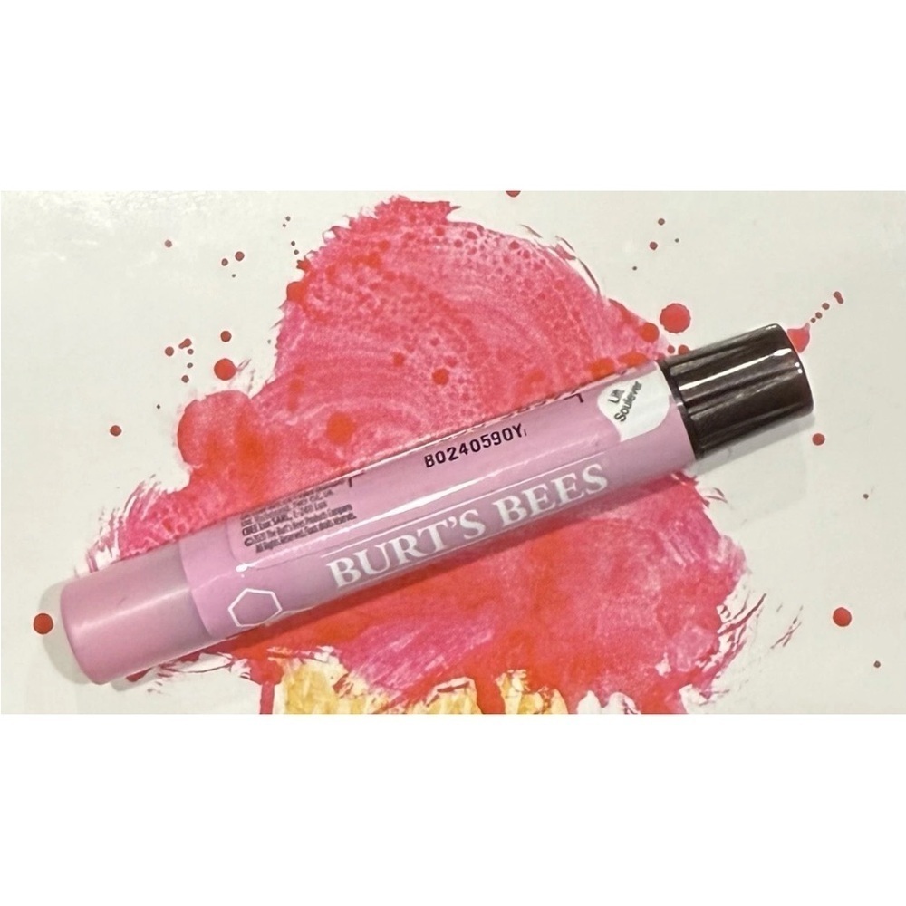 Burt's Bees 100% Natural Moisturizing Lip Shimmer - Guava -- 0.09 oz NEW